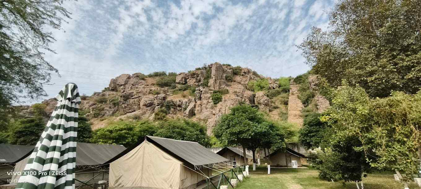 Nature's Edge Retreat, Faridabad Haryana | video