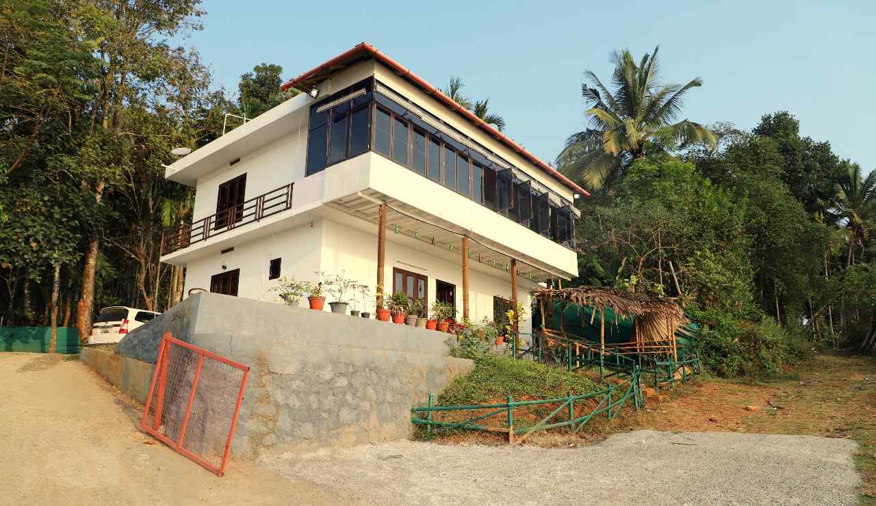 Lakeside Serenity Stay, wayanad Kerala | video