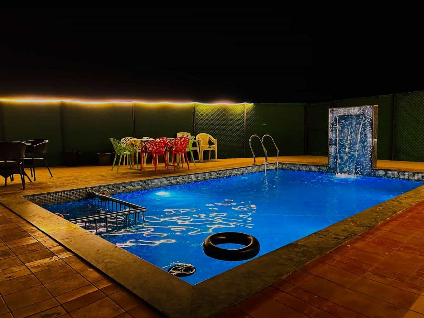 The Pool House-image-3