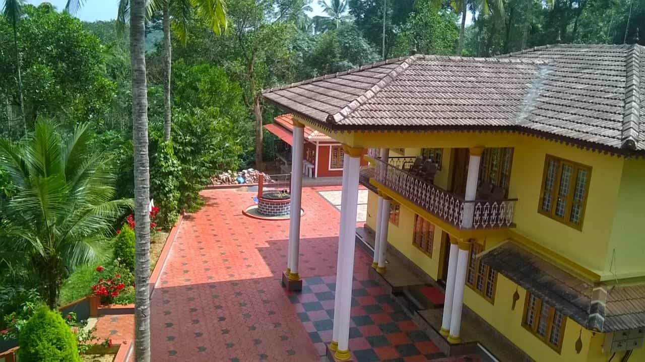 Blissful Woods Cottage, Kenichira Kerala | video
