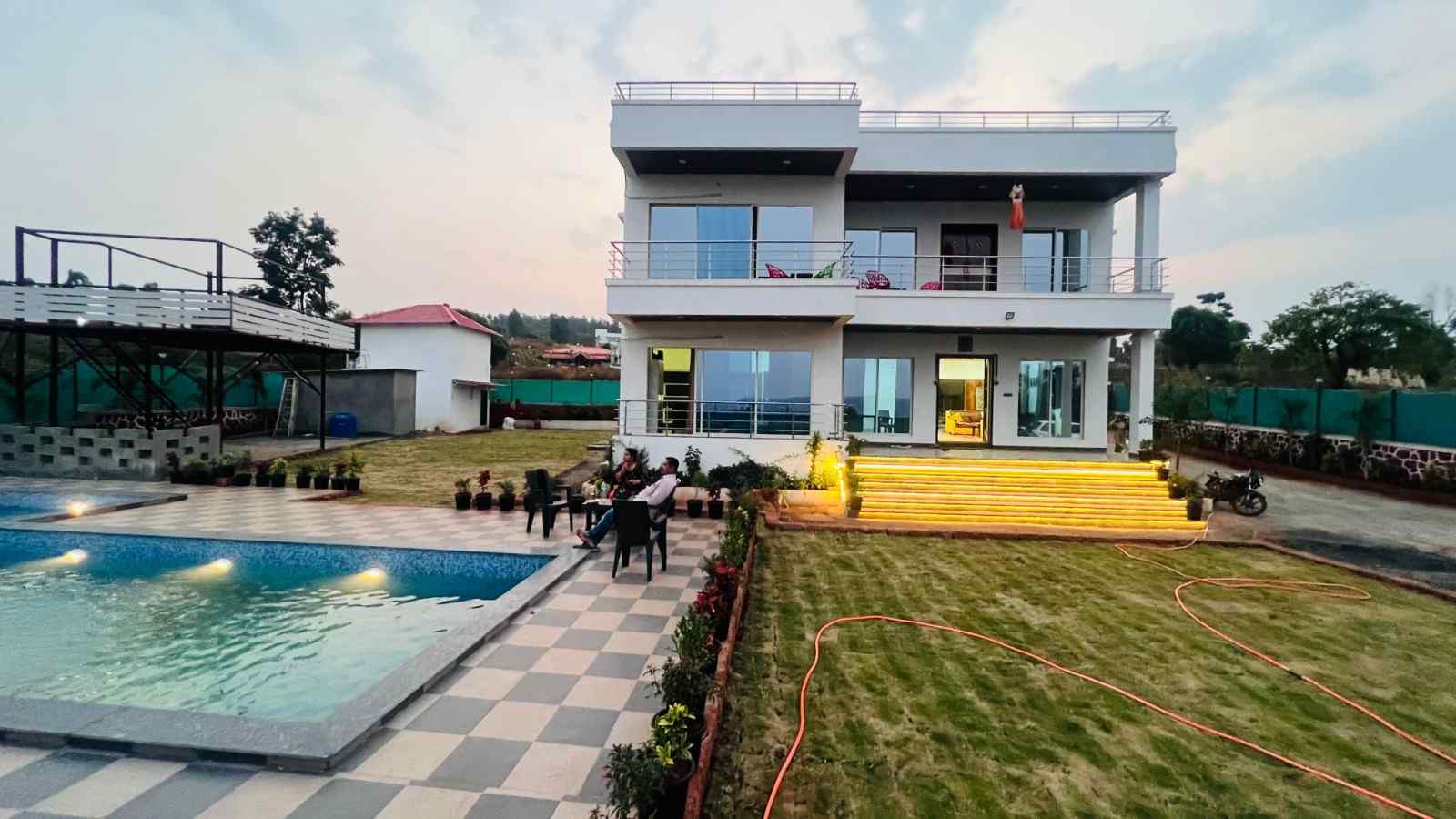 Golden Horizon Villa, Mahabaleshwar Maharashtra | video